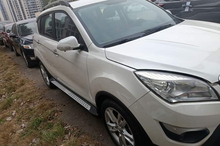 Used Changan CS35 2014 1.6L Automatic Luxury Model China IV Standard