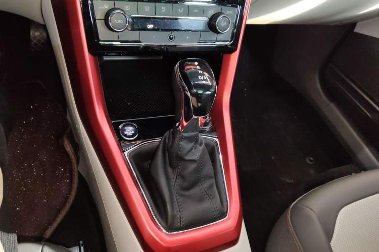 Used Volkswagen T-Cross 2019 280TSI DSG Luxury Edition
