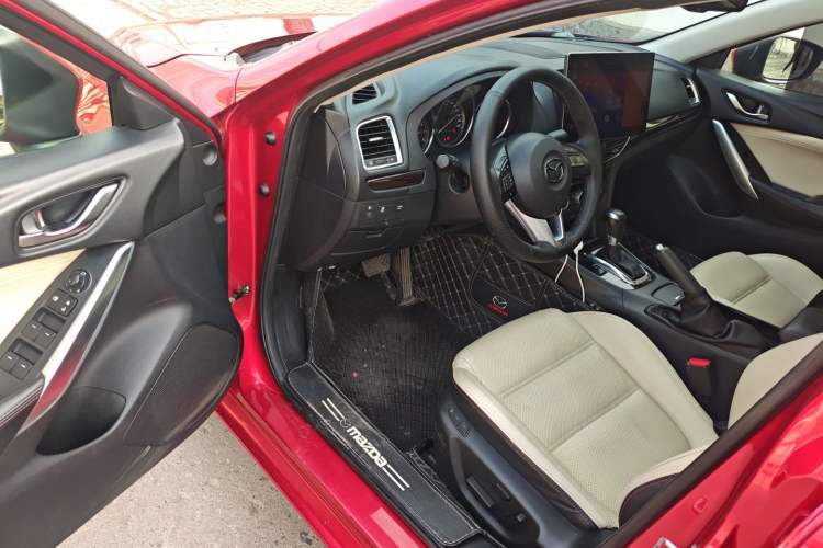 Used Mazda Atenza 2014 2.0L Blue Sky Luxury Edition