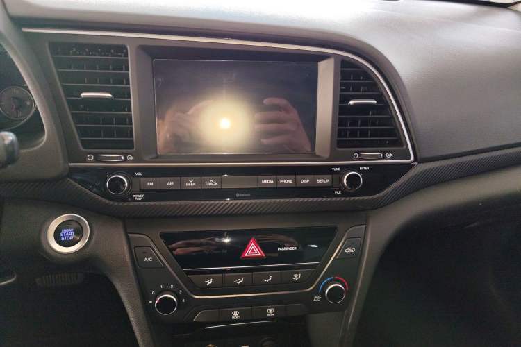 Used Hyundai Elantra 2018 1.4T Dual-Clutch Xuan Dong · Dynamic Edition
