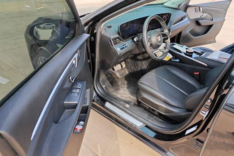 Used Buick LaCrosse 2023 28T Prestige Edition
