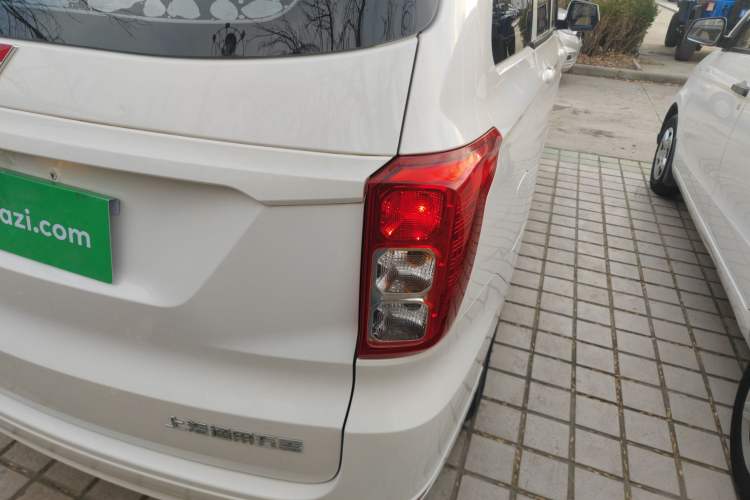 Used Wuling Hongguang 2019 1.5L S Standard Version China VI LAR