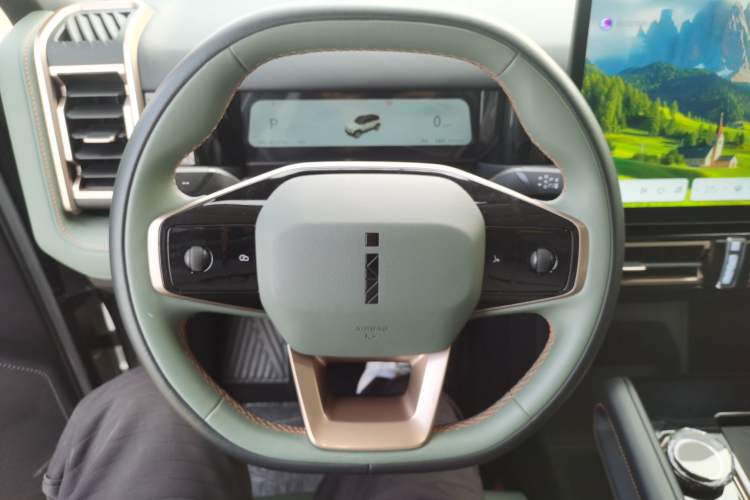 Used  03 2024 472km Four-Wheel Drive Long-Range Version
