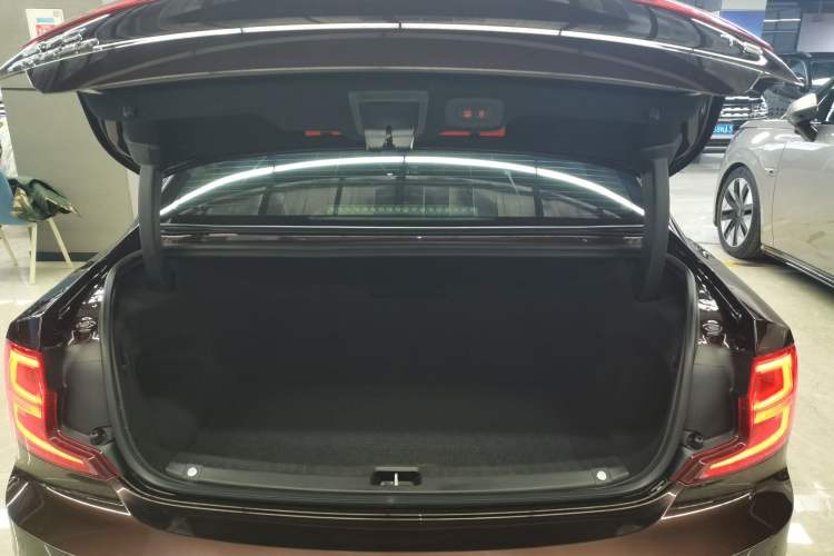 Used Volvo S90 2018 T5 Zhiyuan Edition