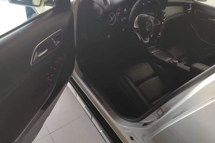 Used Mercedes-Benz GLA 2019 GLA 200 Fashion Model
