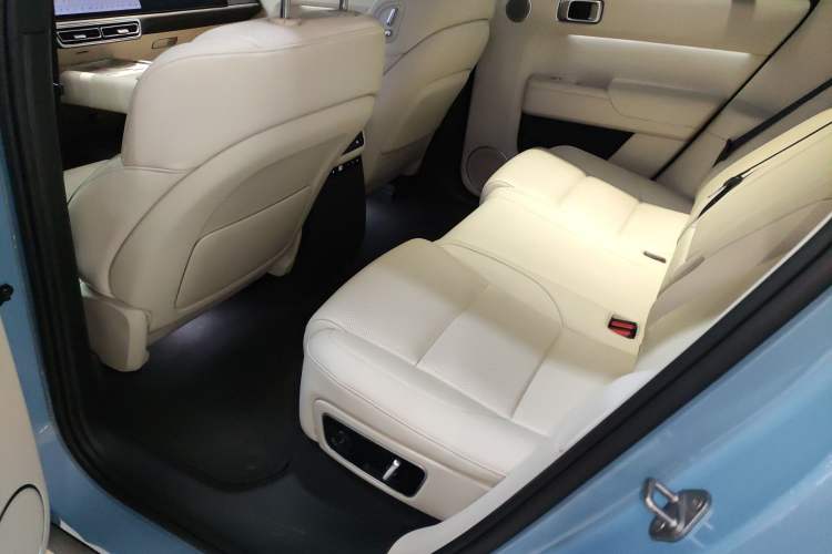 Used Li Auto L7 2024 Ultra Model
