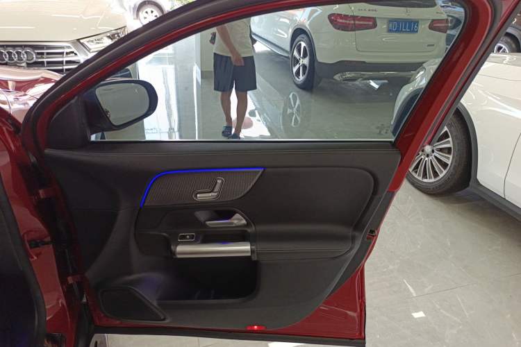 Used Mercedes-Benz GLA 2020 GLA 200
