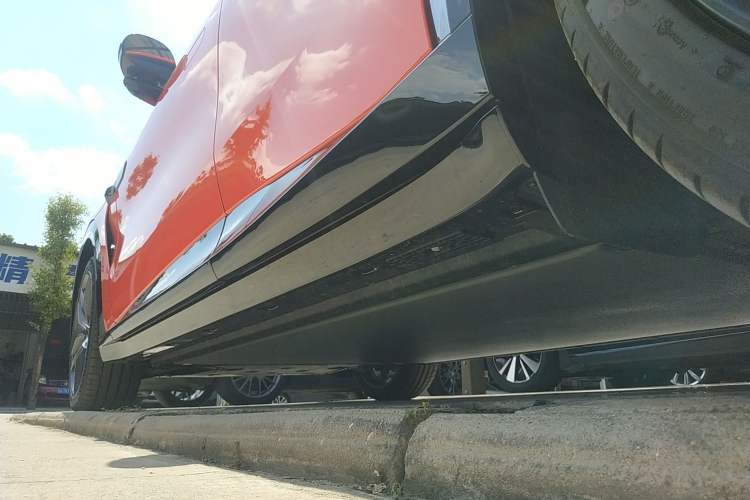 Used  YU7 2025 Ultra-Long Range High-Performance All-Wheel-Drive Max Edition
