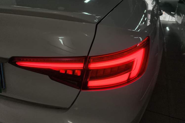 Used Audi A4L 2017 Plus 40 TFSI Ambition Model
