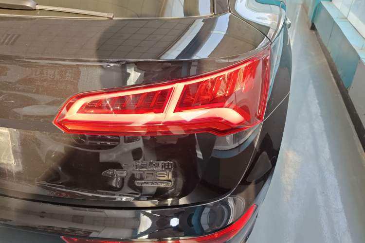 Used Audi Q5L 2020 Updated 40 TFSI Prestige Fashion Edition
