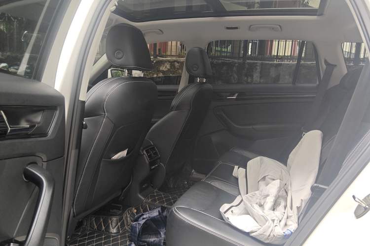 Used Skoda Kodiaq 2018 Facelifted TSI330 5-Seater Two-Wheel-Drive Luxury Enjoyment Edition
