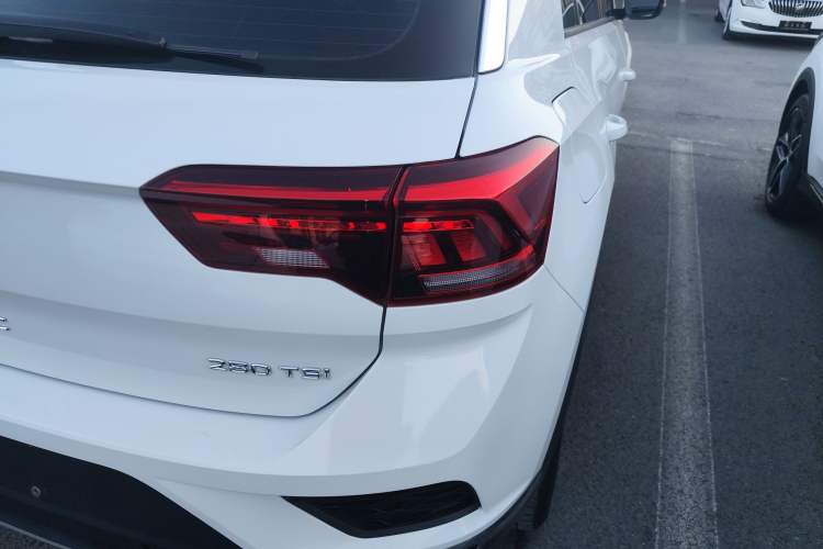 Used Volkswagen T-ROC 2020 280TSI DSG Two-Wheel-Drive Luxury Version
