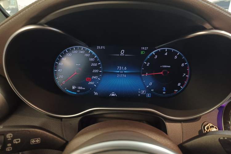 Used Mercedes-Benz GLC 2022 GLC 300 L 4MATIC Dynamic Model
