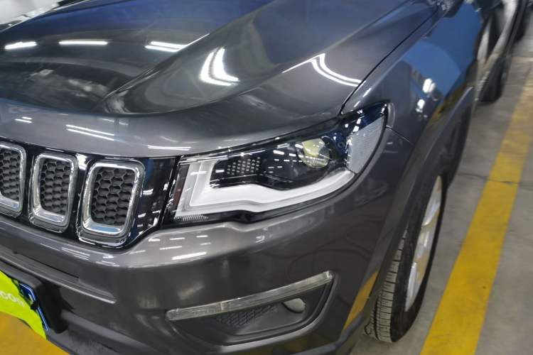 Used  Compass 2019 220T Automatic Enjoyment Version
