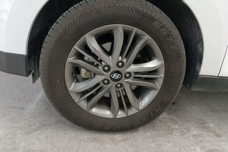 Used Hyundai ix35 2015 2.0L Automatic 2WD Smart Version China V Standard
