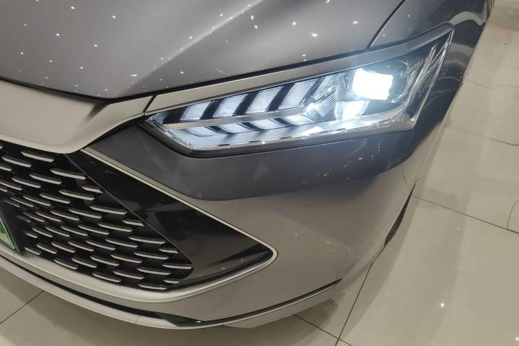 Used BYD Qin PLUS 2024 HONOR Edition DM-i 120KM Leading Model
