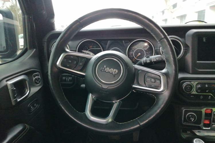 Used Jeep Wrangler 2018 2.0T Sahara Four-Door Edition