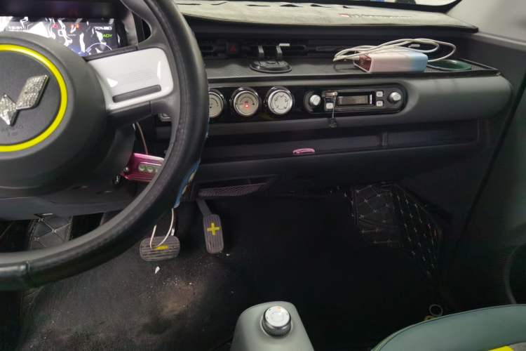 Used Wuling Hongguang MINIEV 2022 GAMEBOY 200km Gaming Edition with Lithium Iron Phosphate
