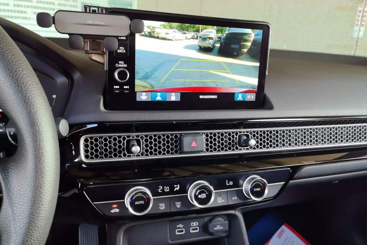 Used Honda Civic 2022 240TURBO CVT Dynamic Edition
