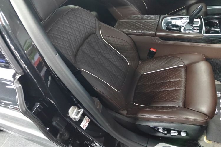 Used BMW 7 Series 2019 Restyled 740Li Leading Edition M Sport Package
