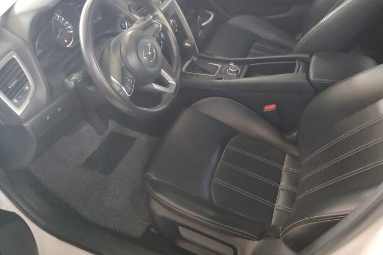 Used Mazda CX-4 2018 2.0L Automatic Two-Wheel Drive Blue Sky Dynamic Version China VI Standard
