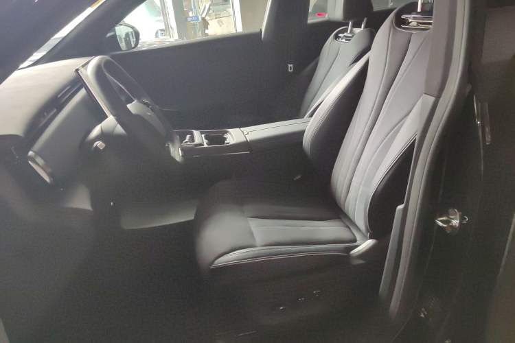 Used VOYAH COURAGE 2024 Four-Wheel Drive Global Edition
