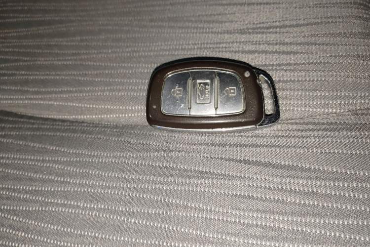 Used Hyundai Verna 2016 1.4L Automatic Leading-Edge GLX
