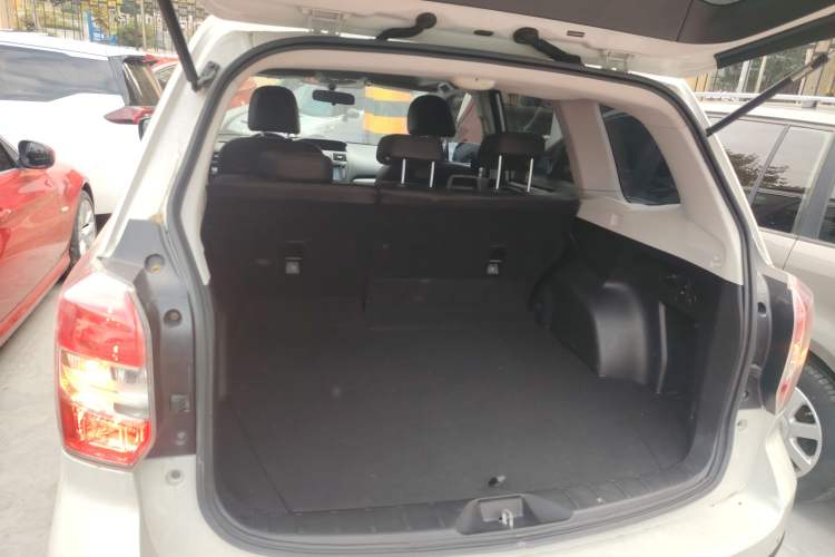 Used Subaru Forester 2013 2.0i Automatic Luxury Navigation Edition
