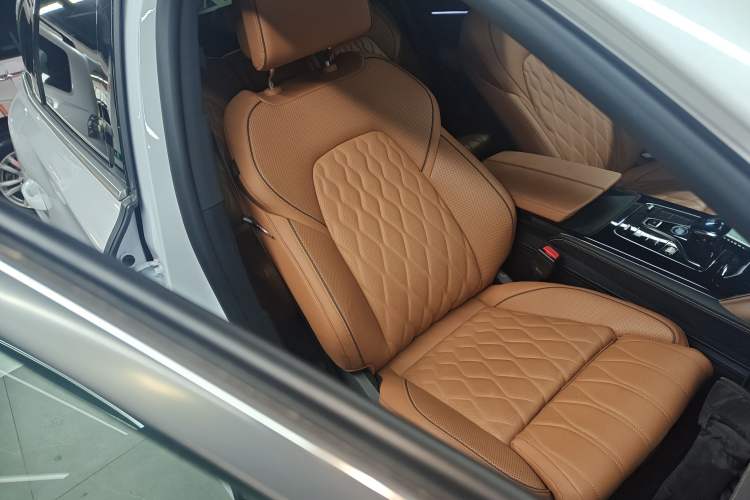 Used BYD Tang New Energy 2023 DM-i Champion Edition 112KM Prestige Model