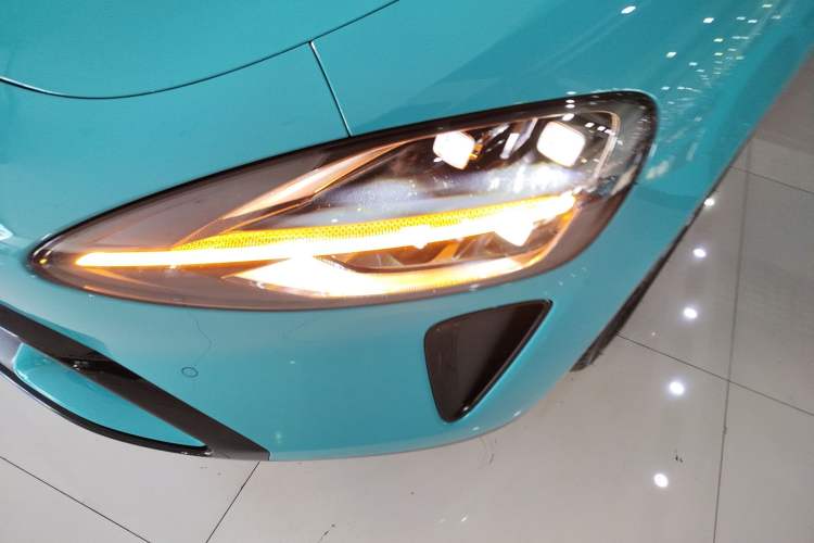 Used  SU7 2024 Rear-Drive Ultra-Long Range Advanced Pro-Level Intelligent Driving Version
