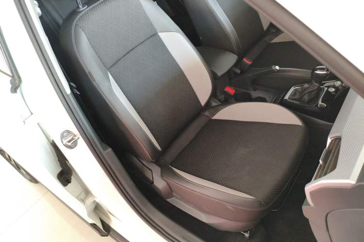 Used Volkswagen Tacqua 2021 200TSI DSG JoyConnect Edition