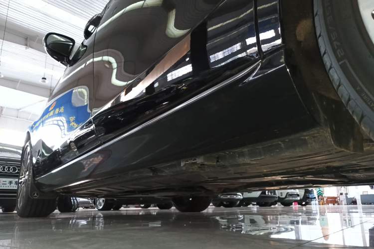 Used Mercedes-Benz E-Class 2016 E 300 L Stylish Model
