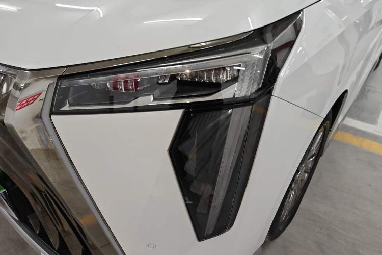 Used GAC Trumpchi M8 2023 Zongshi Series Dual-Motor YuZun Edition