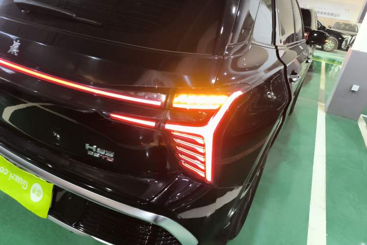 Used Hongqi HS3 2024 1.5T Shanwei Edition
