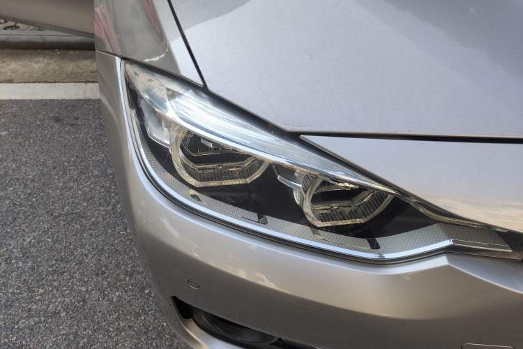 Used BMW 3 Series 2016 320Li Ambition Model
