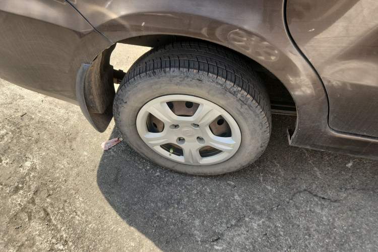 Used Dongfeng Fengon 330 2014 1.5L Manual Utility Version DK15
