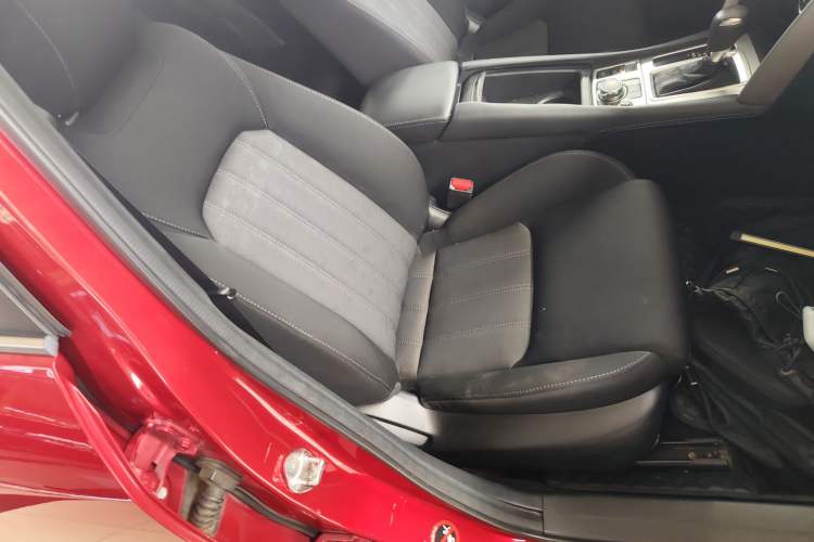 Used Mazda CX-4 2016 2.0L Automatic 2WD Blue Sky Dynamic Edition
