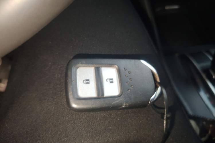 Used Honda Jade 2017 1.8L automatic Comfort version 5 seats
