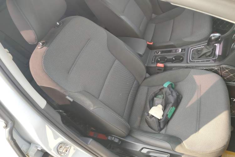 Used Volkswagen Golf 2019 1.6L Automatic Comfort Model China V Standard
