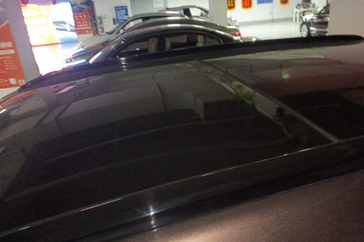 Used Hyundai Santa Fe 2013 Revised Version 2.4L Automatic All-Wheel Drive Luxury Trim
