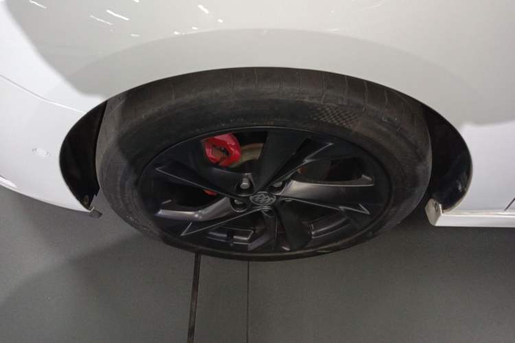 Used Buick Verano 2019 Two-Door GS 20T Dual-Clutch Luxury Model
