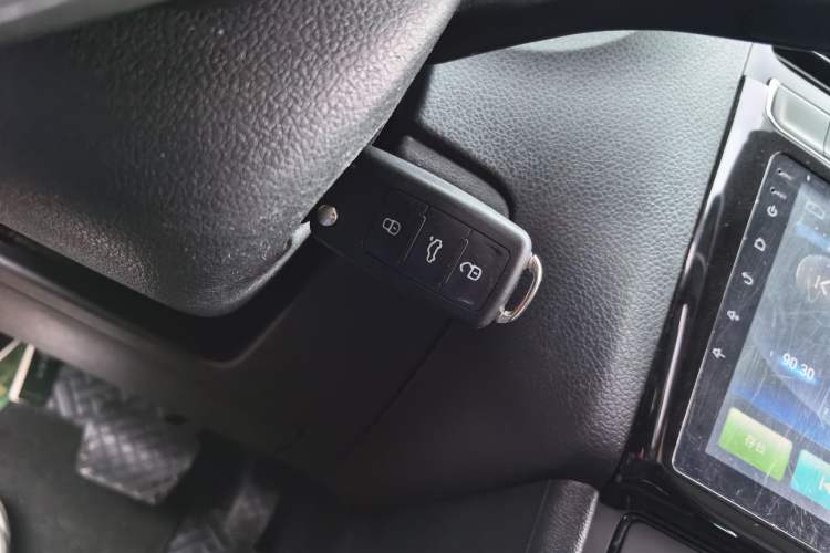 Used Volkswagen Polo 2016 1.4L Automatic Trendy Model
