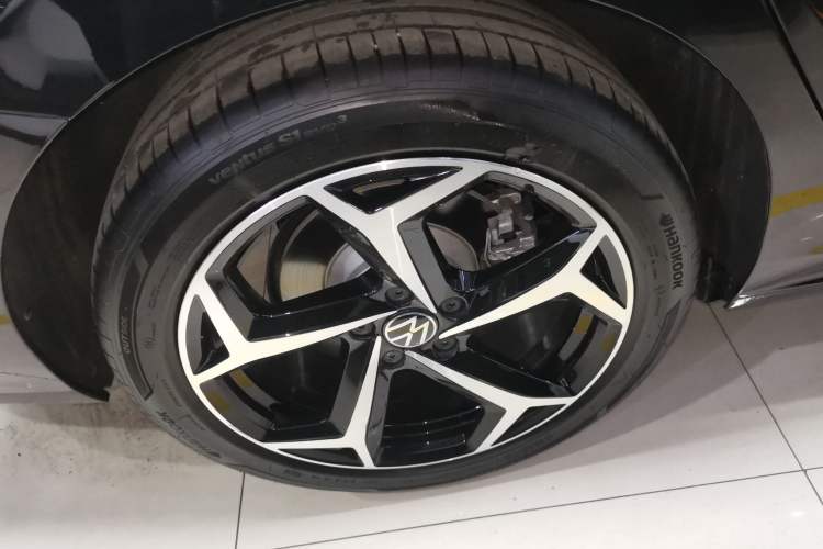 Used Volkswagen Passat 2025 Outstanding Model 380TSI Starry Dragon Edition
