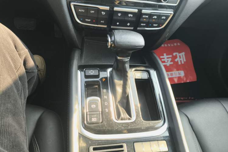 Used GAC Trumpchi GS8 2017 320T Two-Wheel Drive Luxury Smart Connectivity Version (7 Seats)