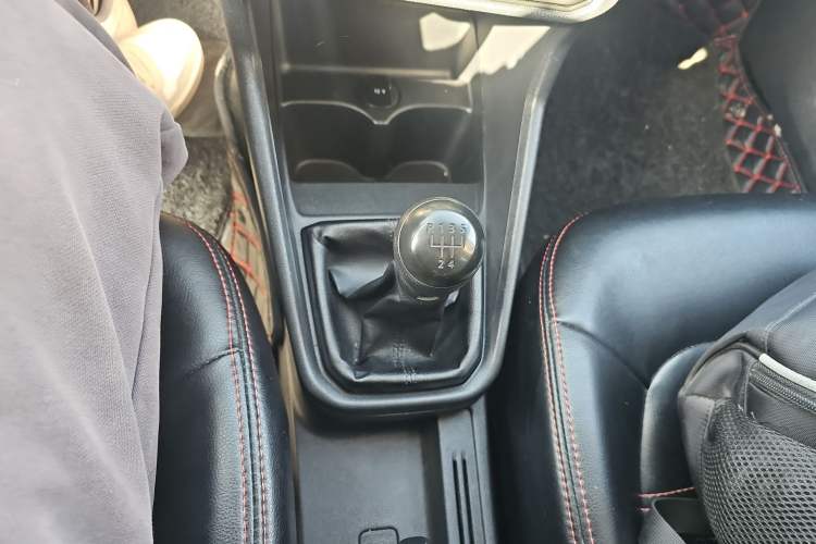 Used Volkswagen Santana 2016 1.4L Manual Fashion Edition
