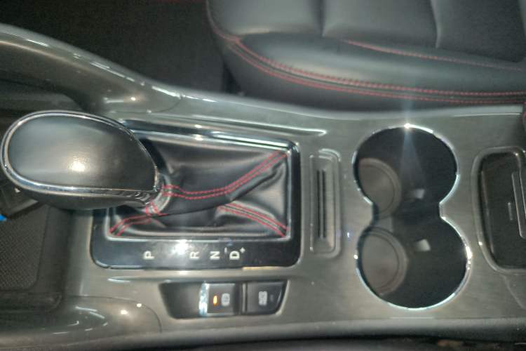 Used Changan CS75 2017 Shangkui Edition 1.5T Automatic Fengxiang Model