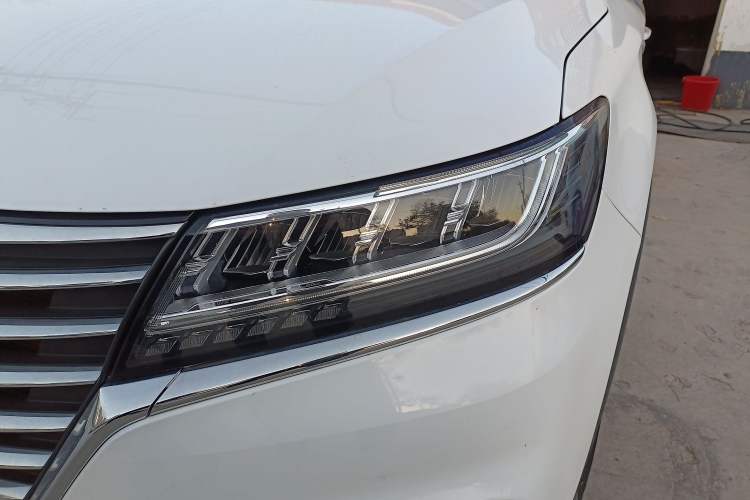 Used Roewe RX5 2019 20T Two-Wheel Drive Automatic Ali Smart Connectivity Platinum Edition
