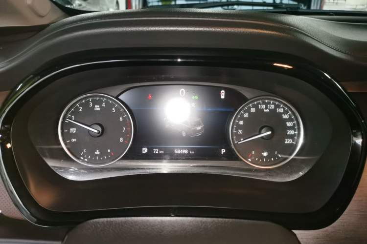 Used Buick GL8 2021 Land Cruiser Executive Class 652T Comfort Model
