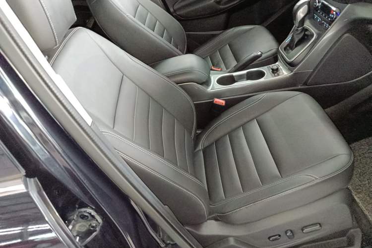 Used Ford Kuga 2015 2.0L GTDi Four-Wheel Drive Prestige Model
