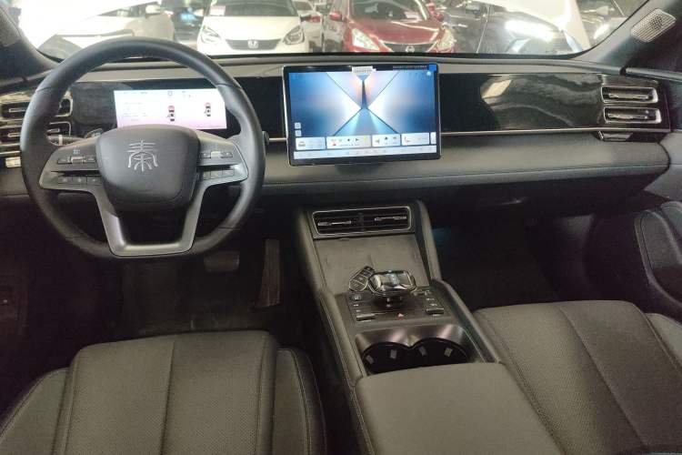 Used BYD Qin L 2025 DM-i Smart Drive 120KM Superior Model
